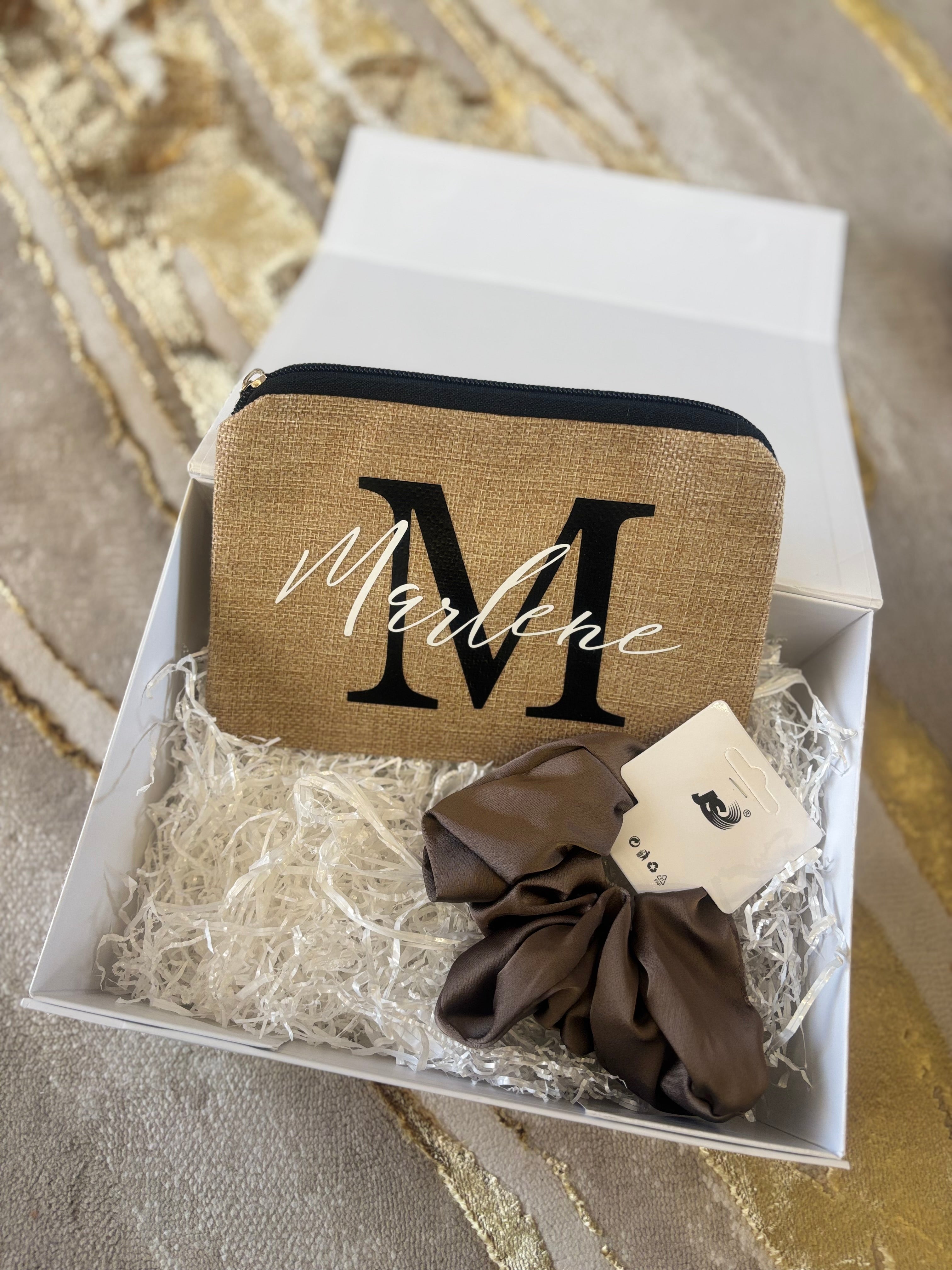 Box pochette+scrunchies