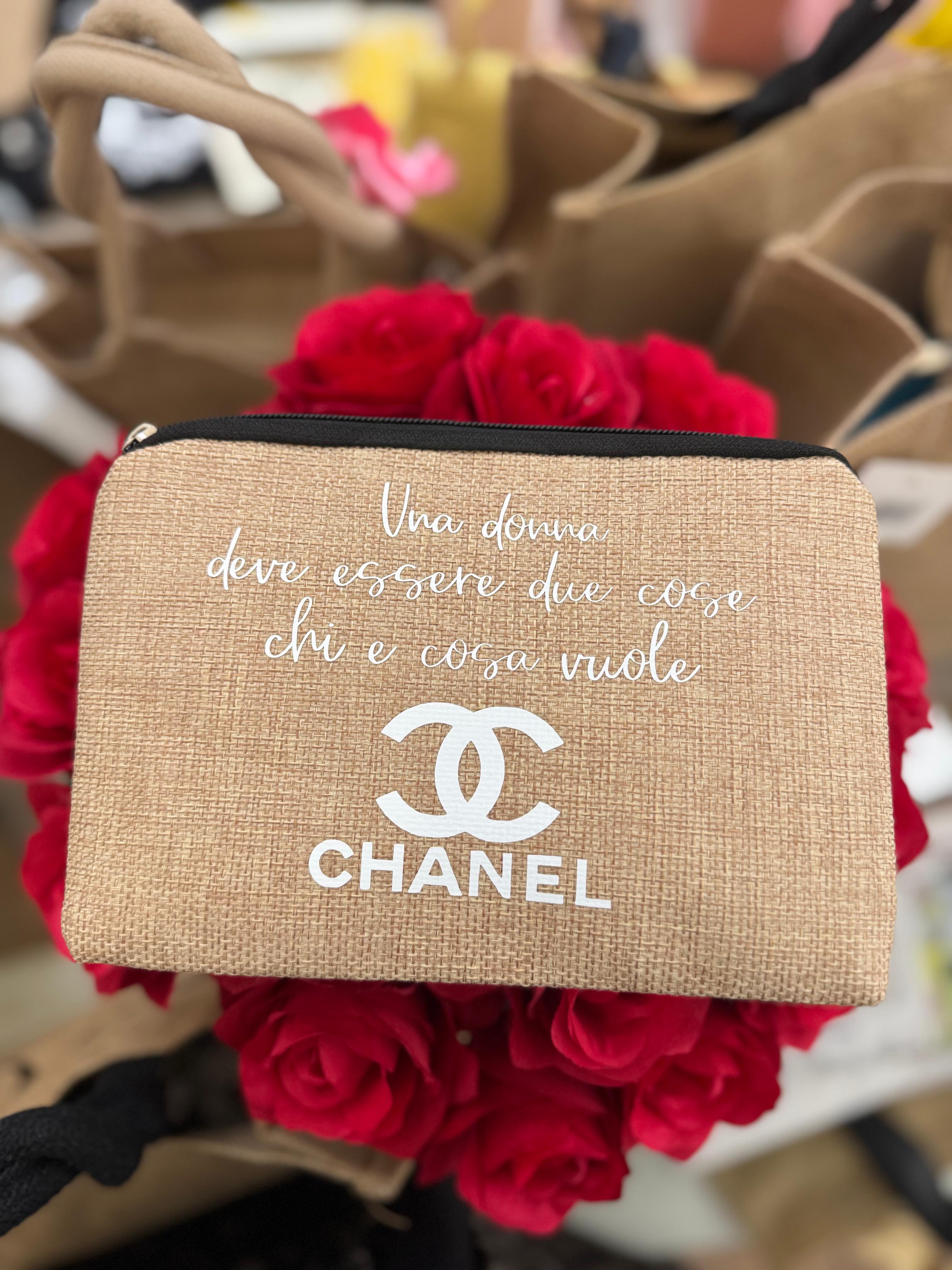 Pochette frase Chanel 💐
