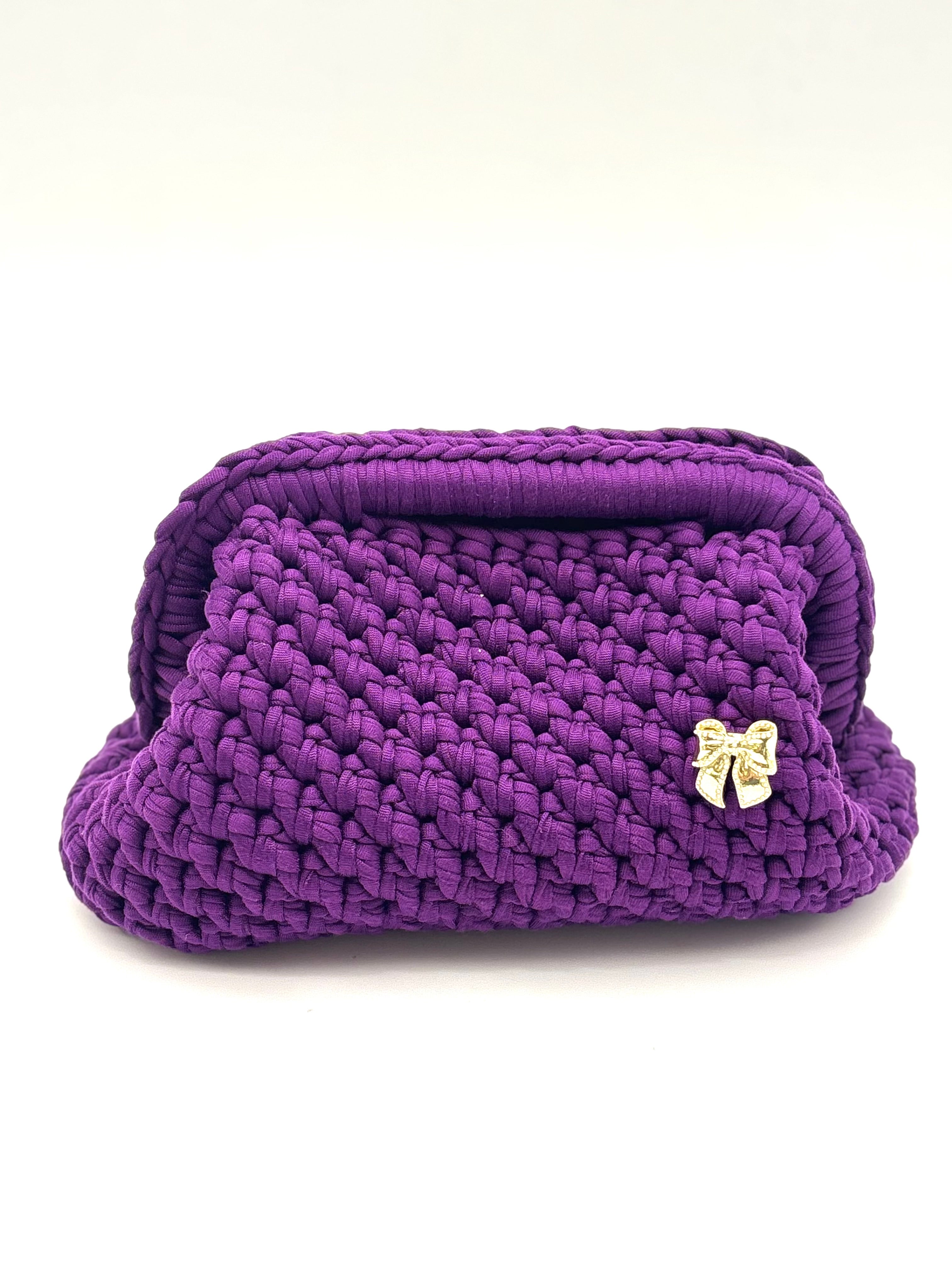 Clutch viola con fodera cerchi
