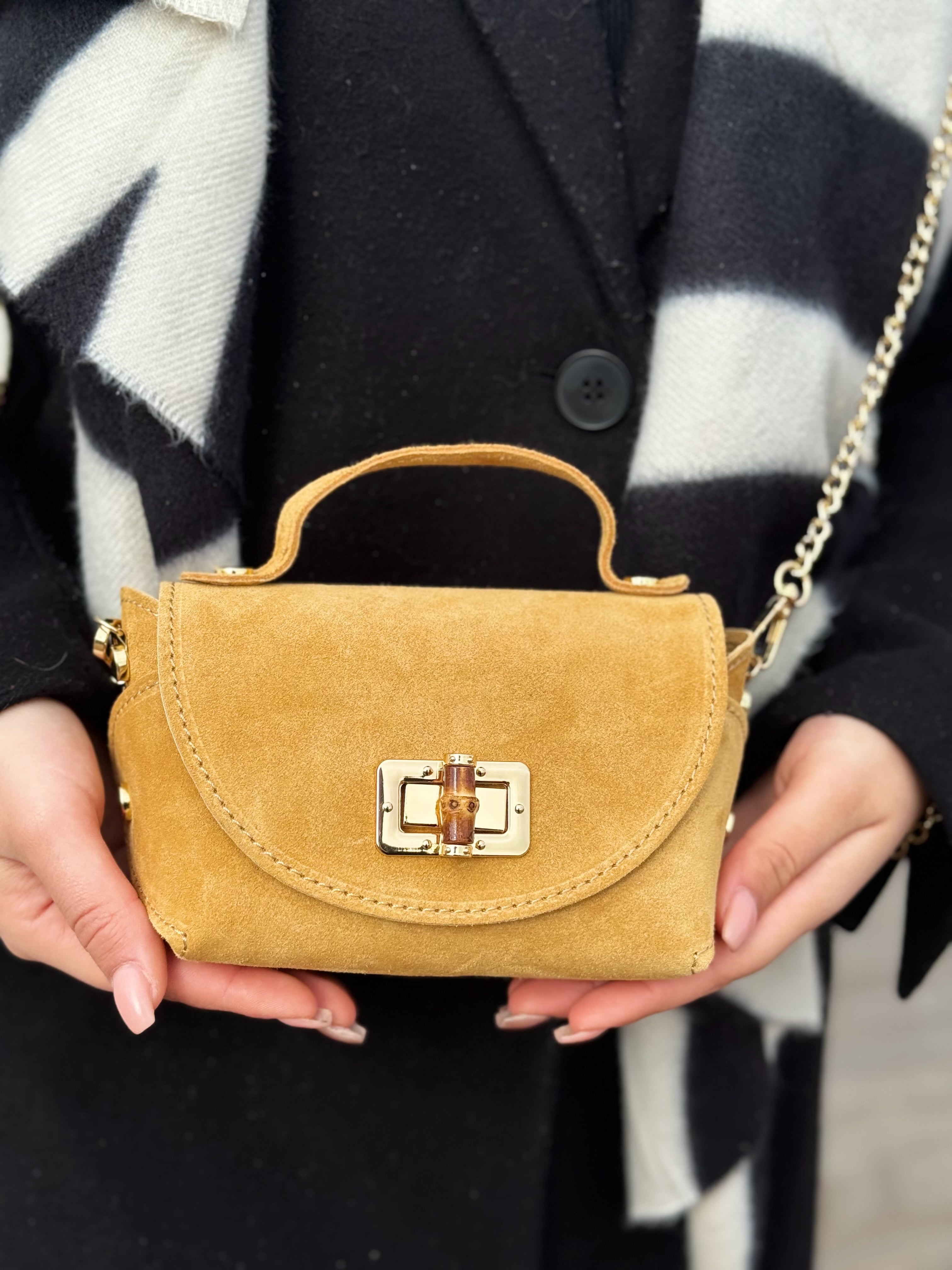 Borsa in vera pelle scamosciata con chiusura in bambù