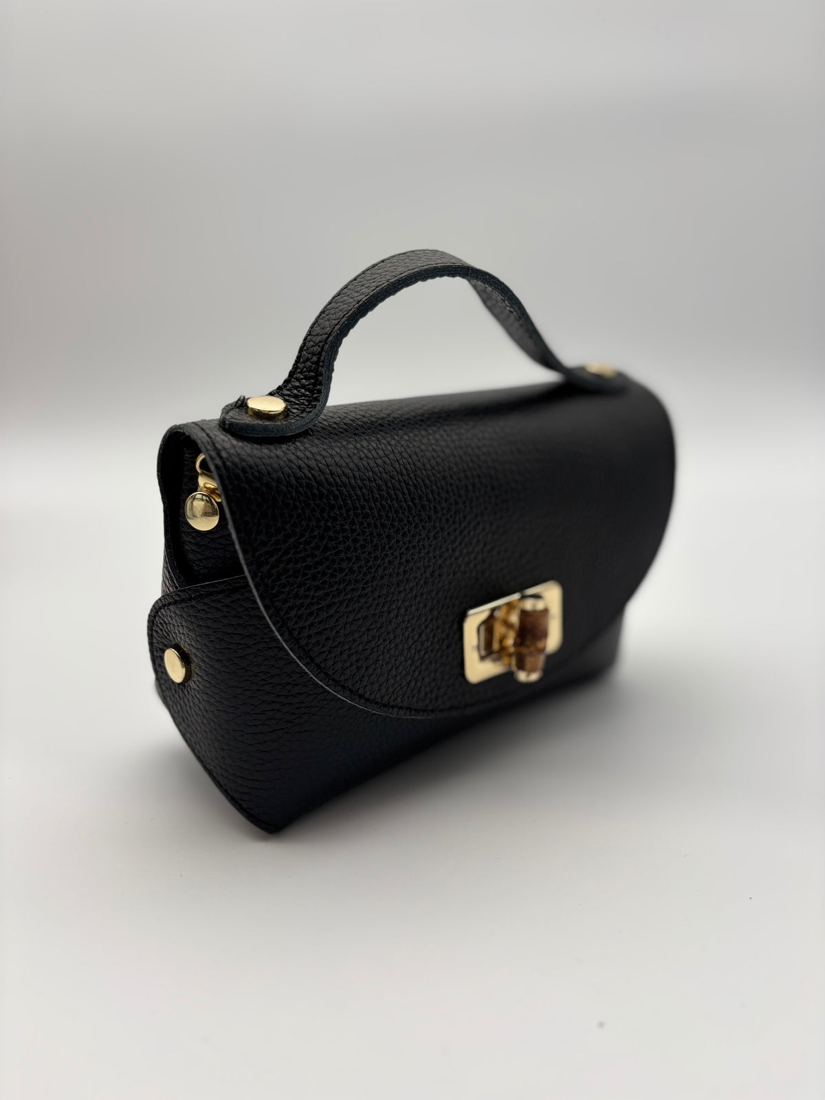 Borsa in vera pelle con chiusura in bambù nero