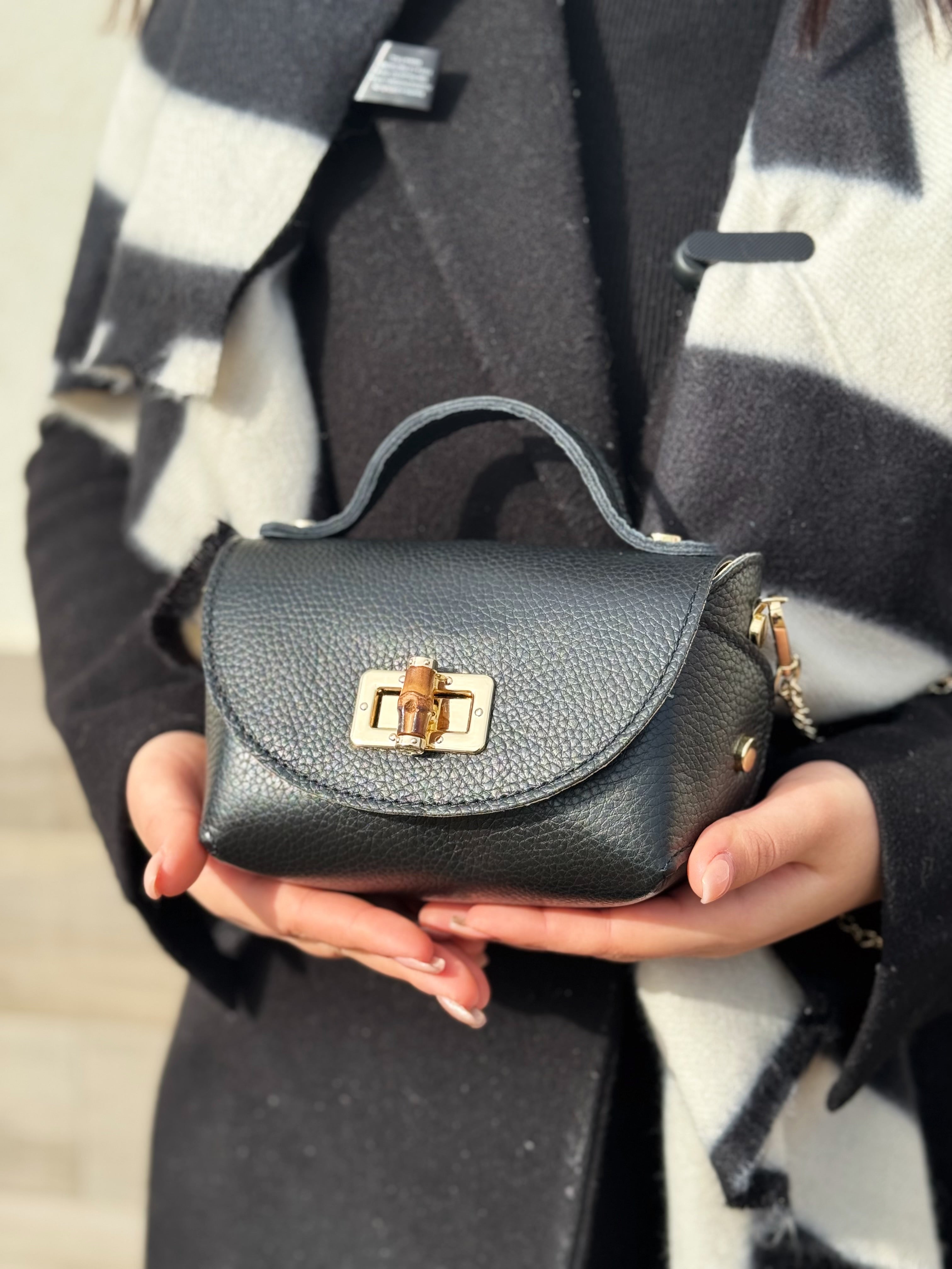 Borsa in vera pelle con chiusura in bambù