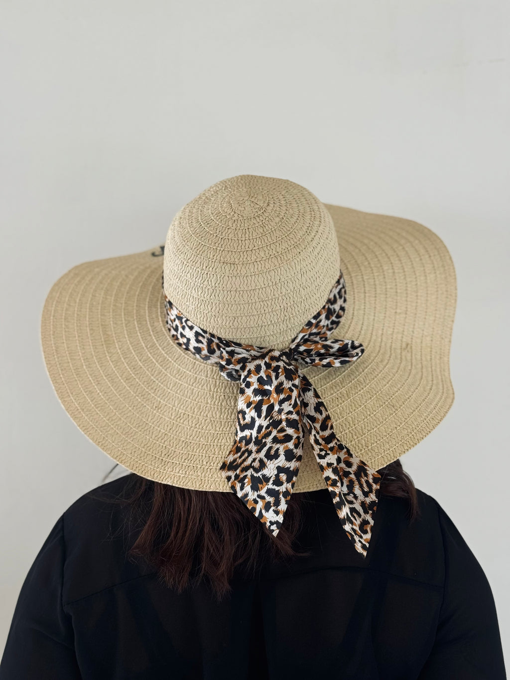 Cappello banda larga leopardato