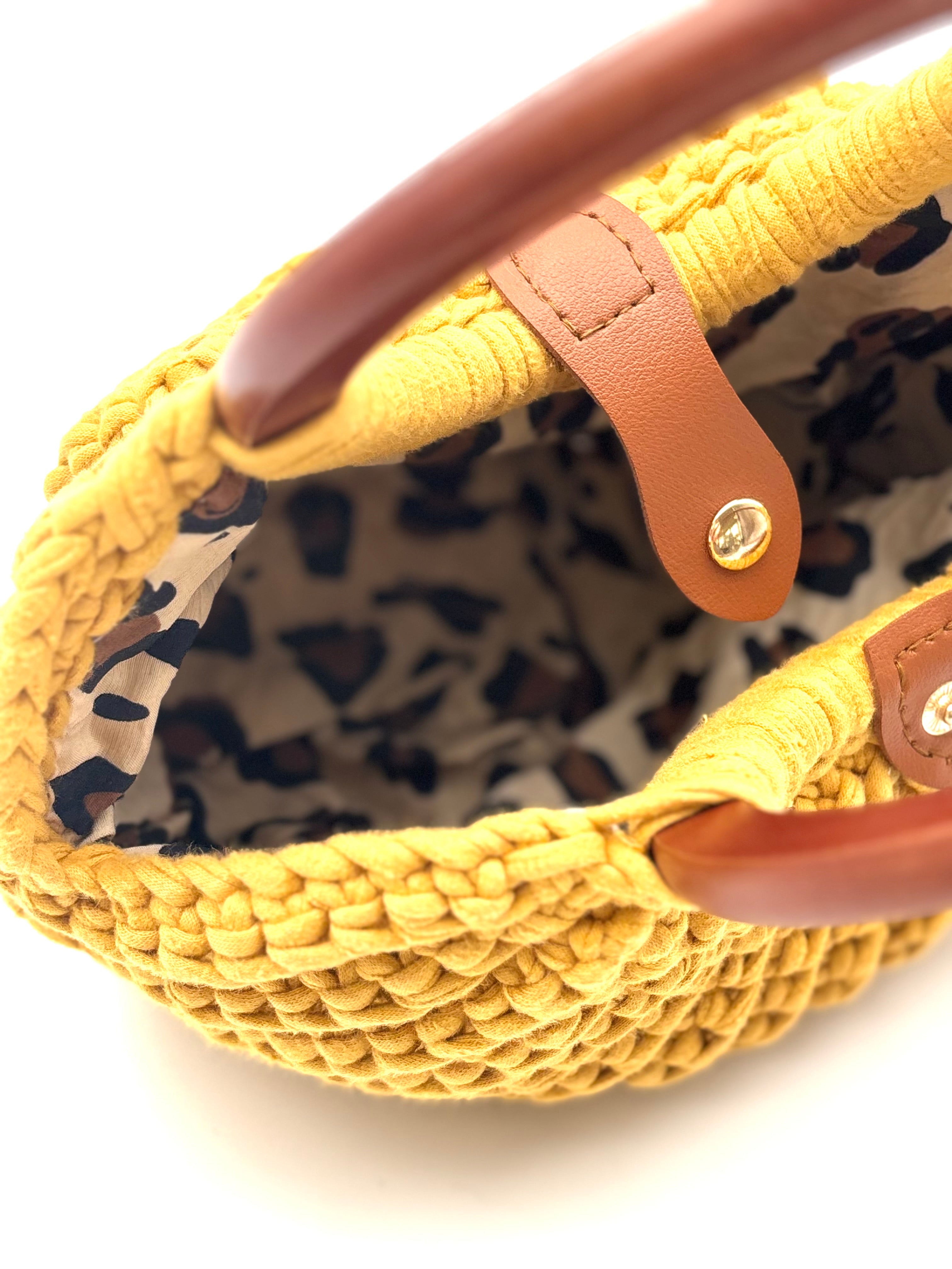 Borsa conchiglia con manici in legno